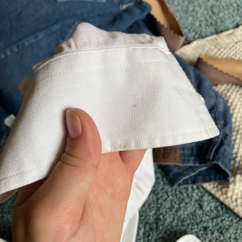 Murano classic basic white button down - Picture 6 of 6